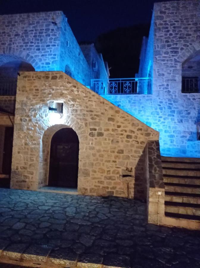 Mani Blue Studios Oitylo Exterior foto